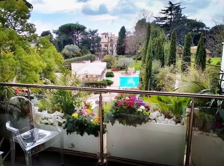 Exceptional Near Vatican Flat With Swimming Pool Rome 0*,  Italy
